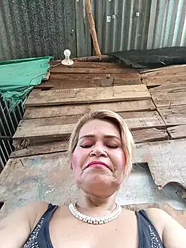 dirty_mother3 Live chatroom