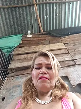 dirty_mother3 Webcam Show