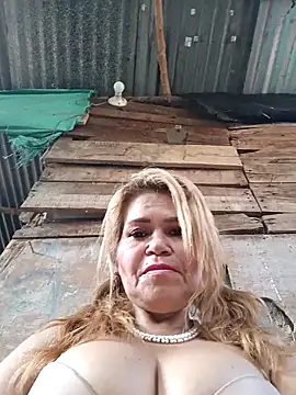 dirty_mother3のウェブカメラショー