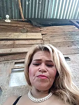 dirty_mother3のウェブカメラショー