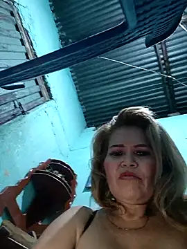Show de dirty_mother3 na webcam