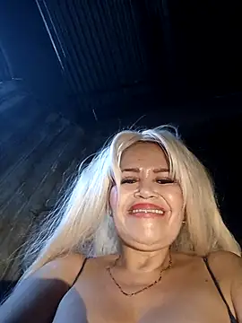 dirty_mother3 Chat XXX in diretta