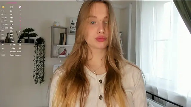 TawnyaVanschaick's Live Chat Room