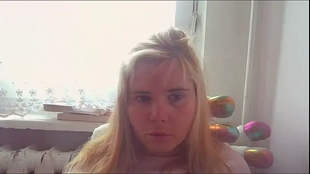 دردشة HornyElena الجنسية المباشرة