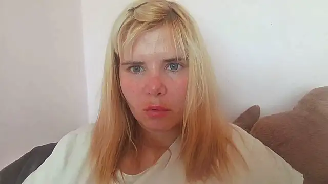 HornyElena's Webcam Show