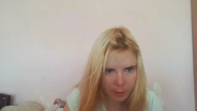 HornyElena's Webcam Show