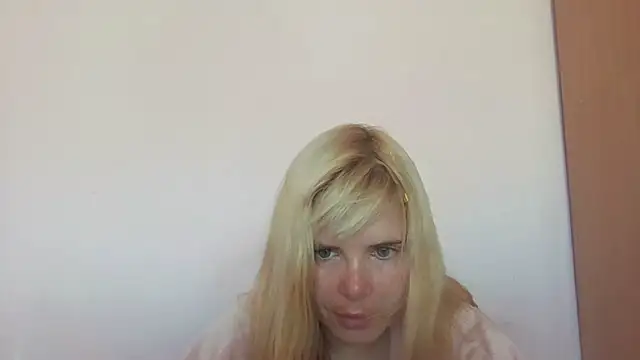 HornyElena: вебкам-шоу
