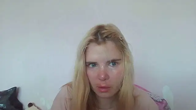 Show de HornyElena na webcam