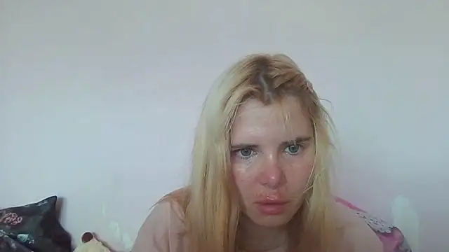 HornyElena's Live XXX Chat