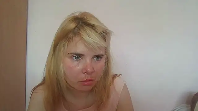 HornyElena Webcamshow