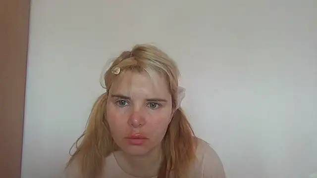 HornyElena's Live XXX Chat