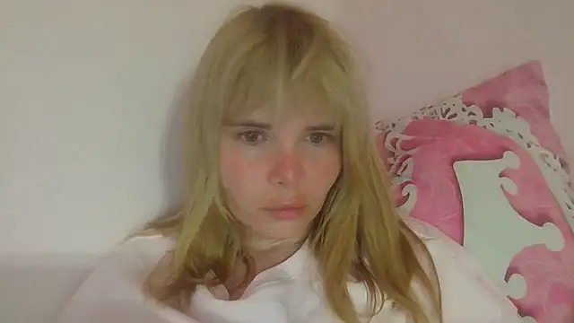 HornyElena – webcam-show