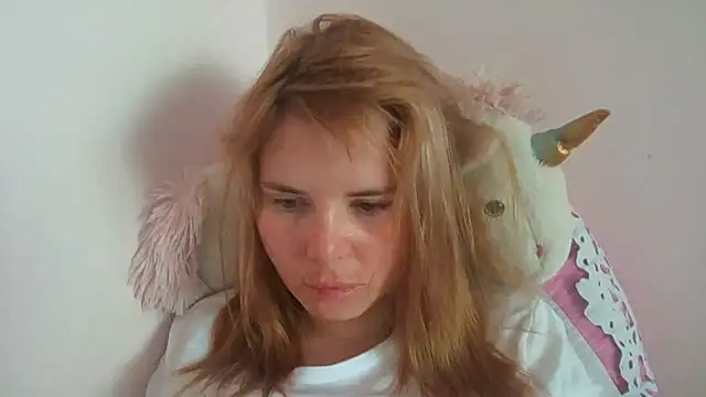HornyElena's Live XXX Chat