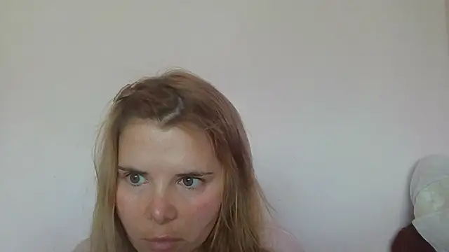 HornyElena Webcamshow