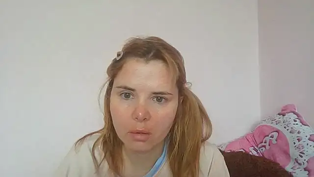 HornyElena's Live XXX Chat