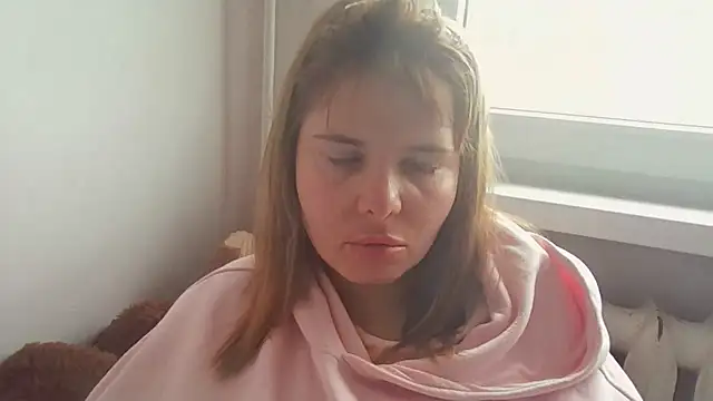 Вебкам-шоу HornyElena