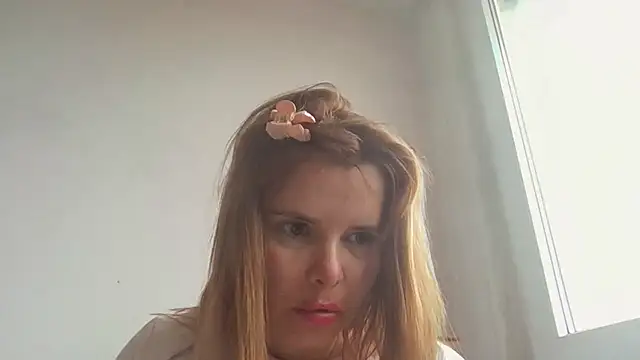 Pertunjukan Kamera Web HornyElena