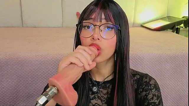 _ViolletteNoir_'s Webcam Show