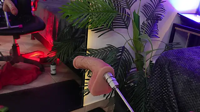 _ViolletteNoir_'s Webcam Show