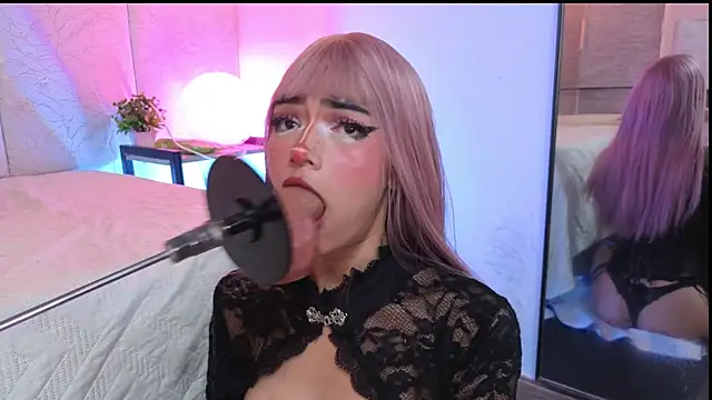 _ViolletteNoir_ Adlı Modelin Canlı XXX Sohbeti