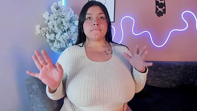 Chat XXX en directo de karo_linee1