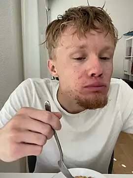Johanes-1817 webcam show