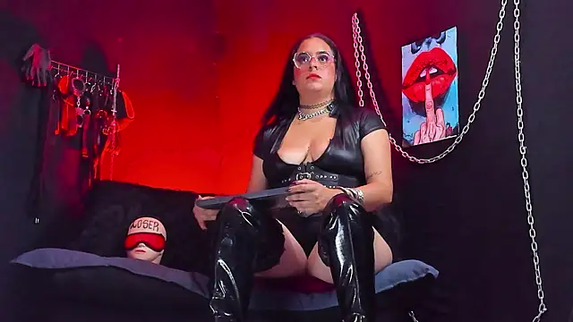 Show de KatrinaStone na webcam