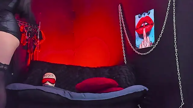 Show modela KatrinaStone na web-kameri