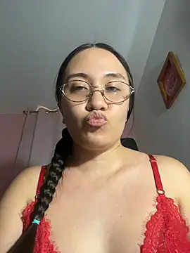 Chatroom XXX en direct de Melody_Fox26