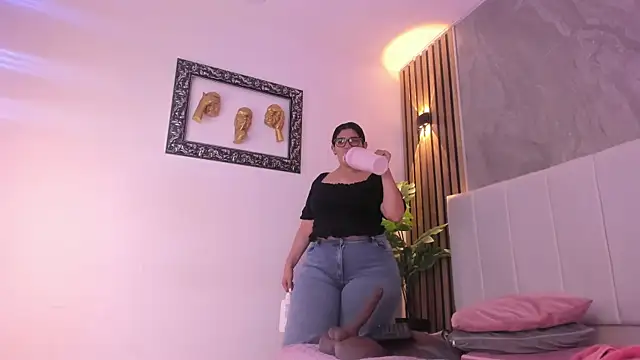 Carlotta_de_velour Chat XXX in diretta