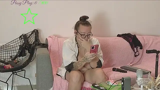 JadeStarUK Chat XXX in diretta