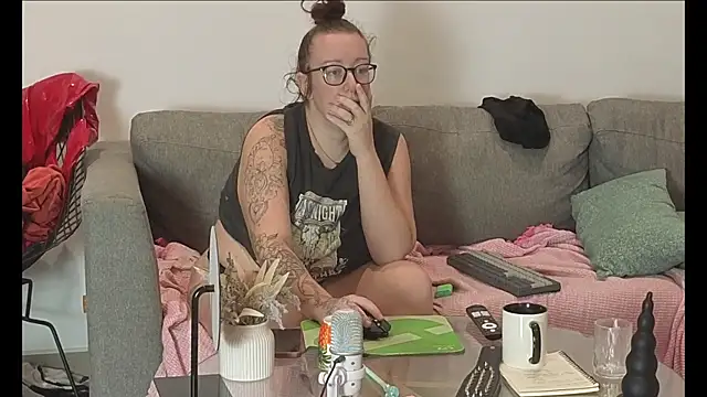 JadeStarUK's Live XXX Chat