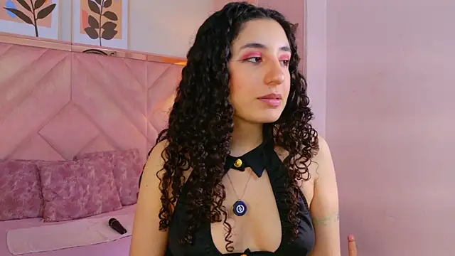DemiJones_ Chat XXX in diretta