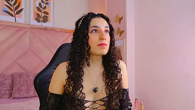 צ'אט XXX בשידור חי של DemiJones_