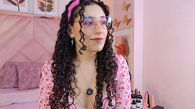 Chatroom XXX en direct de DemiJones_