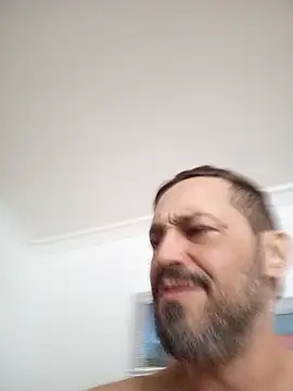 Huwhegehe's Live XXX Chat