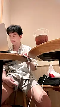 CouplingCry 网络视讯表演