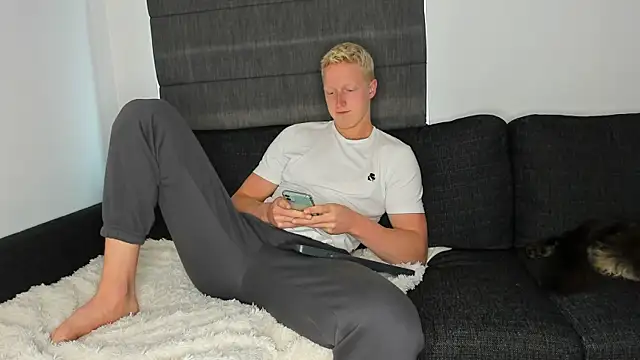 Show modela TheJacob_D na web-kameri