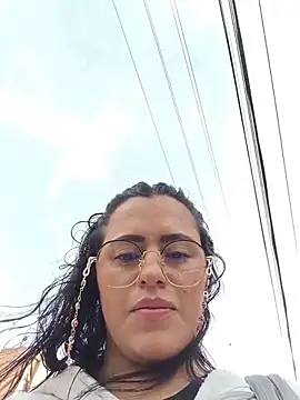 ALEJA__22n Webbikameraesitys