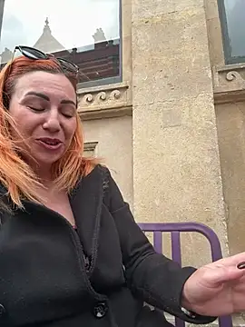 PervyxMilfxx 网络视讯表演