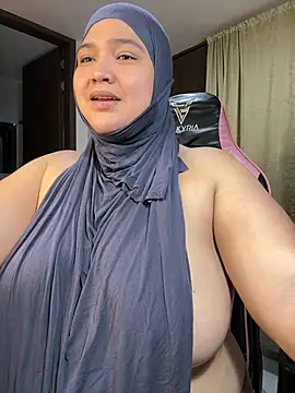 Pokazy przed kamerką – sweetmuslim01