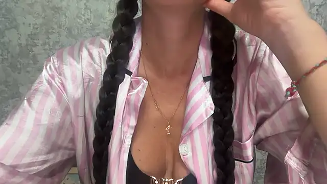Angelinaa19 Webcam show