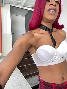 Show modela RosaliaMontero na web-kameri