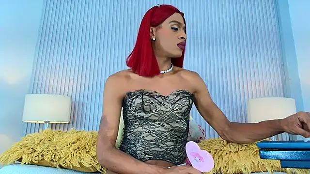RosaliaMontero Show in webcam