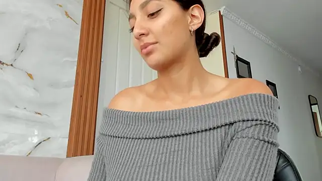 แชท XXX สดของ LilyGarcia