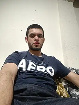 Show modela James21990 na web-kameri