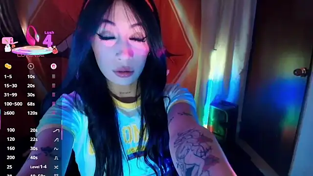 Chat +18 de venus-foxy ao vivo