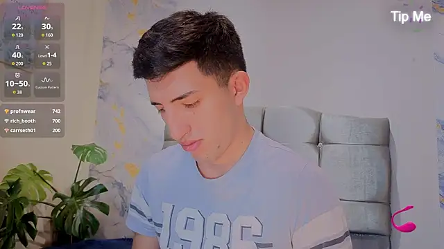 Un_Sluttyy 网络视讯表演