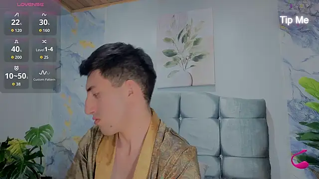 Un_Sluttyy: вебкам-шоу