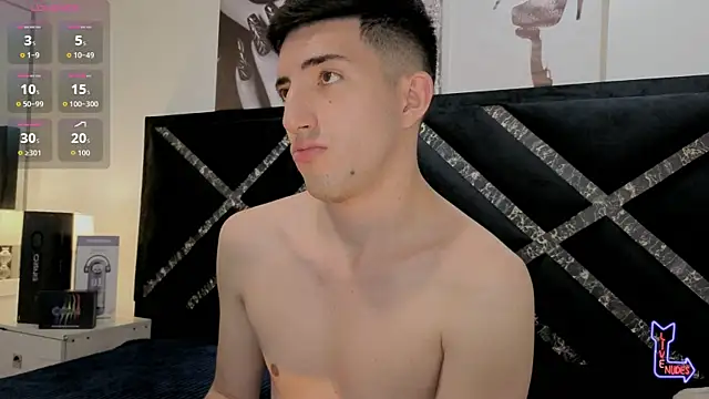 Un_Sluttyy 在線直播表演